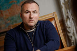 Американська розвідка має інформацію, що український бізнесмен єврейського походження Павло Фукс фінансував акції імітування нацизму в Україні, заявили журналісти Rolling Stone