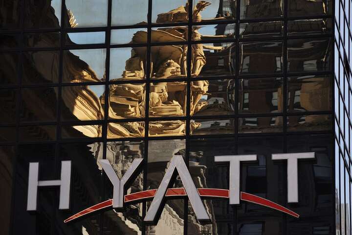 Мережа готелів Hyatt припиняє діяльність в Росії