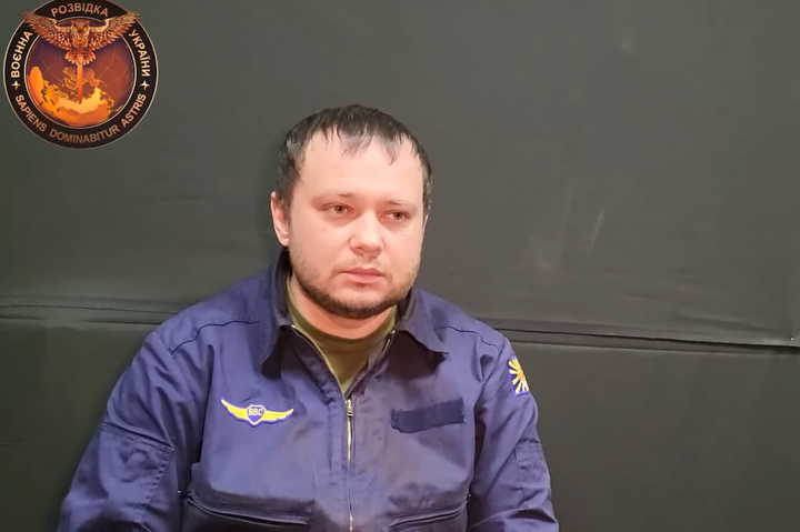 Полонений російський пілот після приземлення вбив беззбройного українця