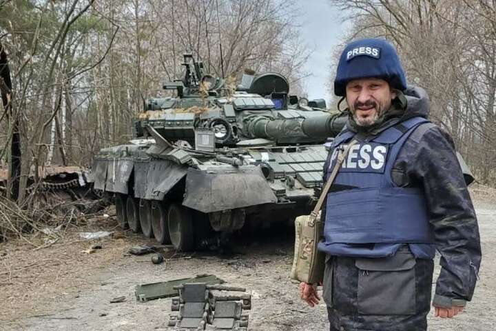 Окупанти поранили українського військового журналіста (фото)