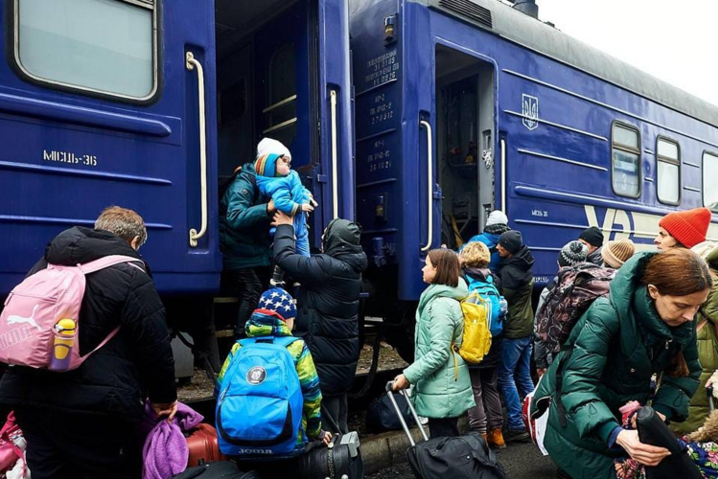«Укрзализныця» назначила эвакуационный поезд в Чехию (график)