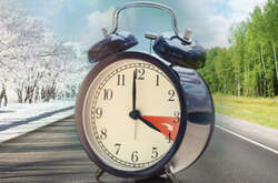 Стрілки годинника переводяться на годину вперед