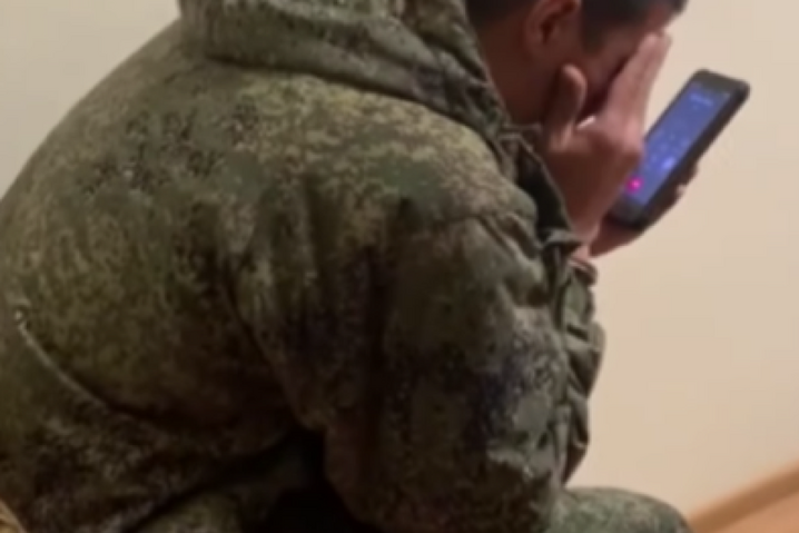 Российская мать обещает дать «пиз**лей» солдату, который не хочет воевать в Украине. Радиоперехват