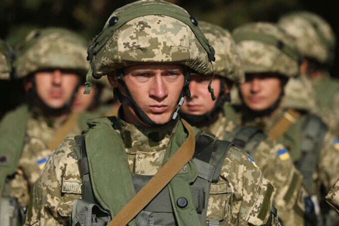 Україна спростила ввезення касок і квадрокоптерів для потреб армії