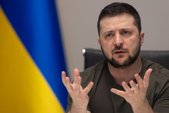 Зеленский соглашается завершить войну без освобождения Крыма и Донбасса