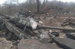 За добу українські воїни знищили 12 ворожих танків