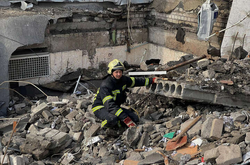 Авиаудар по Николаевской ОГА: количество погибших увеличилось (фото, видео)