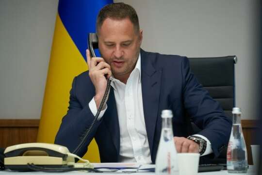 Єрмак проводить консультації з країнами, яких Київ хоче бачити гарантами безпеки