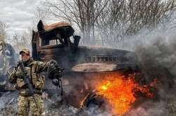 Українські військові нищать російських окупантів