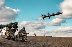  Українські бійці поповнять запаси Javelin та Stinger 
  