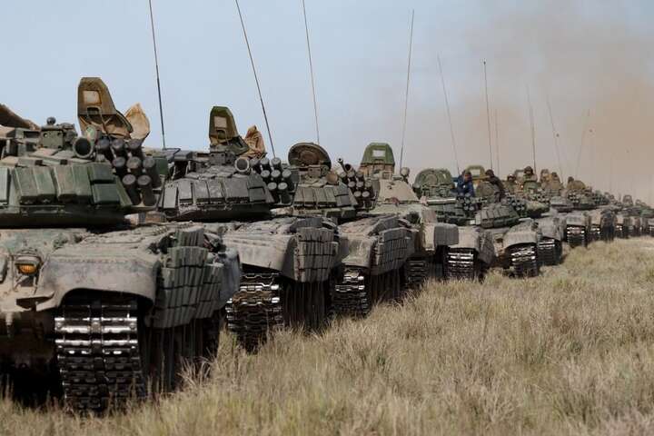Росія перегруповує свої війська на території Білорусі – Генштаб 