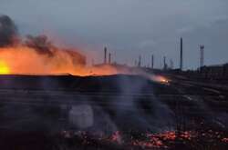 Обстріл Лисичанська: горить нафтове сховище (фото)