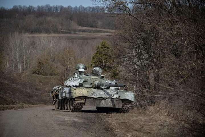 Ворог перегруповує війська для наступу на схід України – Генштаб