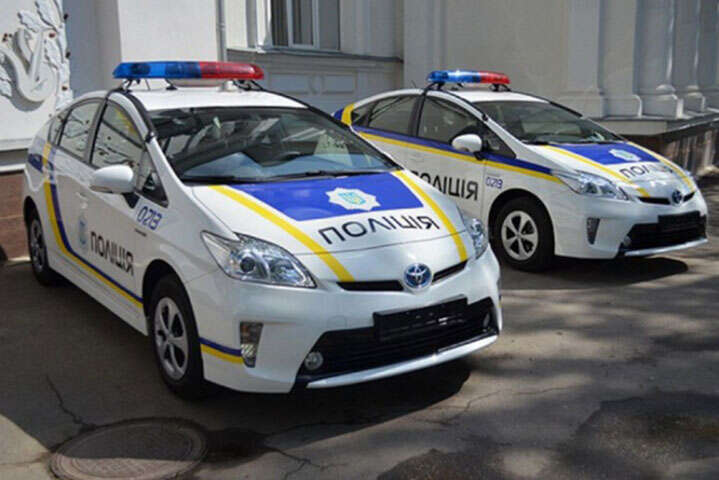 На Луганщині рашисти викрали майже 150 поліцейських машин