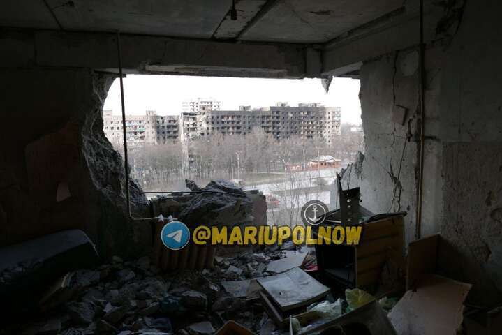 Мариуполь сегодня: страшные кадры разрушений (фото, видео)