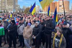 Після розгону мітингу мешканців Енергодару в місті зник зв’язок