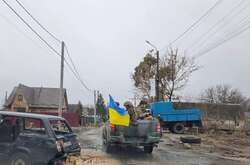 Українські захисники нищать російських військових злочинців