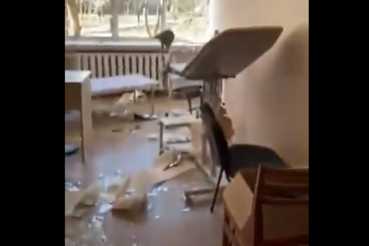 Обстріл Миколаєва: мер показав руйнування у лікарні (відео)