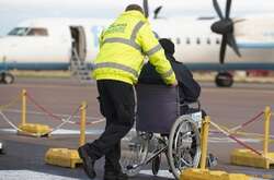 Чоловікам з інвалідністю для перетину кордону необхідно мати посвідчення, яке підтверджує відповідний статус і містить інформацію щодо групи та причини інвалідності