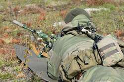 Снайпер несе службу у одному із підрозділів 81 окремої аеромобільної бригади ДШВ ЗСУ