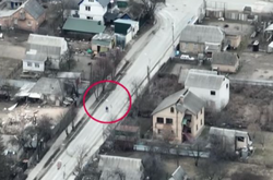 На видео с дрона попал момент расстрела мирных жителей в Буче