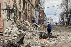 У Маріуполі рашисти спалюють тіла вбитих цивільних у мобільних крематоріях