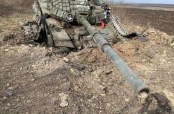 Українські військові на Сході знищили літак і три ворожі танки