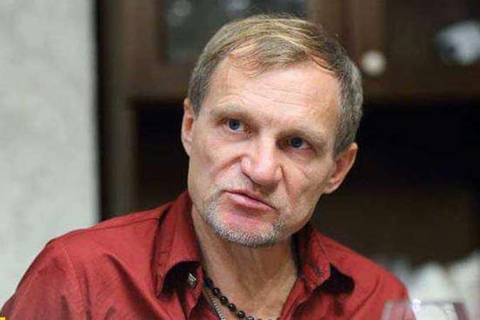 Олег Скрипка показав дім після окупантів: загадили й пограбували