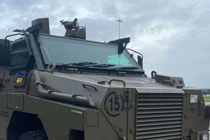 Австралія передає Україні бронеавтомобілі Bushmaster на $38 млн (фото)