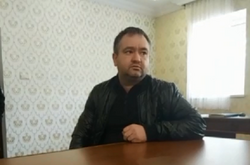 Сбежавшему из Киева подполковнику коллеги вручили цветы (видео)