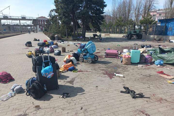 Донеччина: число загиблих на вокзалі у Краматорську зросло, є жертви в інших містах