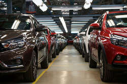 Mitsubishi Motors зупинила виробництво на заводі в РФ