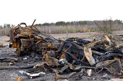 Українські військові б'ють ворога