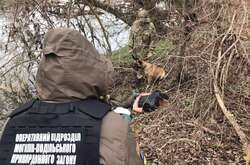 Більшість втікачів намагаються подолати кордон поза пунктами пропуску за допомогою провідників  