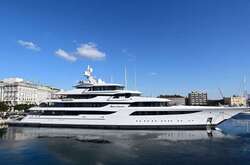 Арештовану яхту Медведчука суд передав агентству з розшуку і управління активами