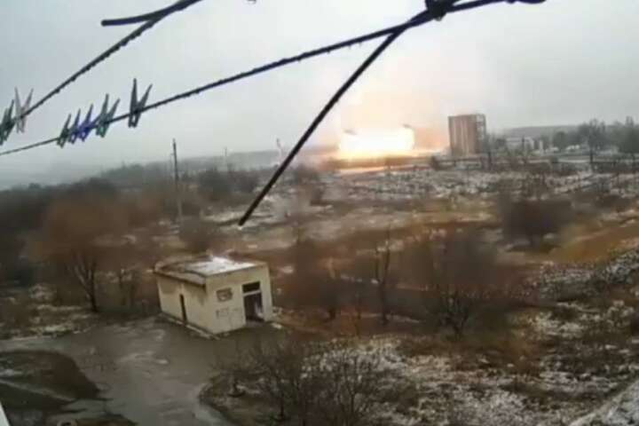 У Лисичанську російські військові знищили приватні будинки (фото)