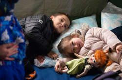 Примусова «евакуація» дітей з Маріуполя до РФ. Прокуратура взялася за воєнний злочин
