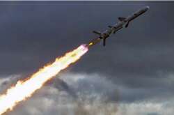 Окупанти вночі обстріляли Дніпропетровщину. ЗСУ збили одну ракету