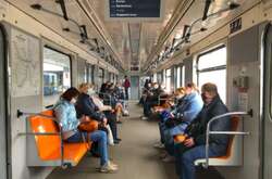 Столична влада запустила рух потягів на «червоній» лінії метро