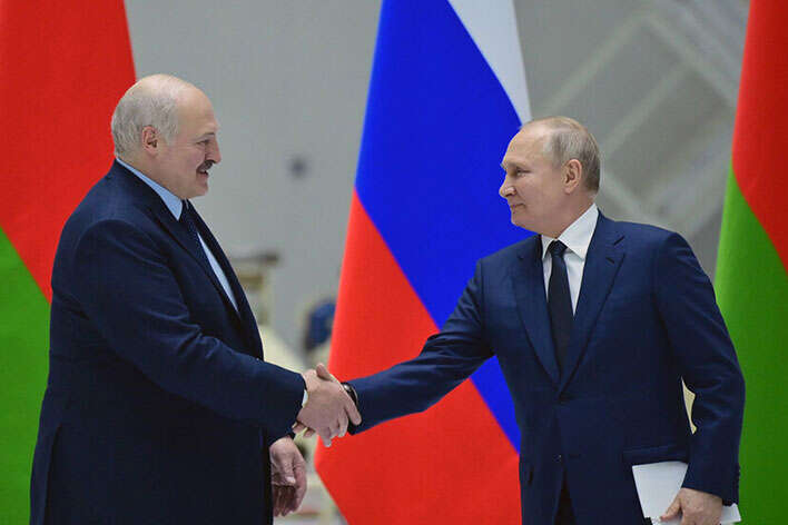 І в горі, і радості. Лукашенко поклявся, що не кине Путіна у війні проти України