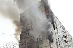 У районі  ХТЗ виникла масштабна пожежа через обстріли