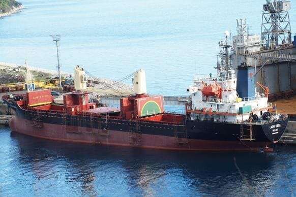 Маріуполь: окупанти захопили в полон екіпажі ще двох цивільних суден