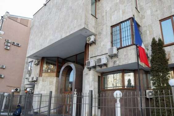 Франція повертає посольство в Київ і підтримує нафтове ембарго проти РФ