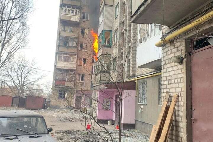 Ворогу не вдається захопити вільні міста Луганщини. Тривають вуличні бої (фото)
