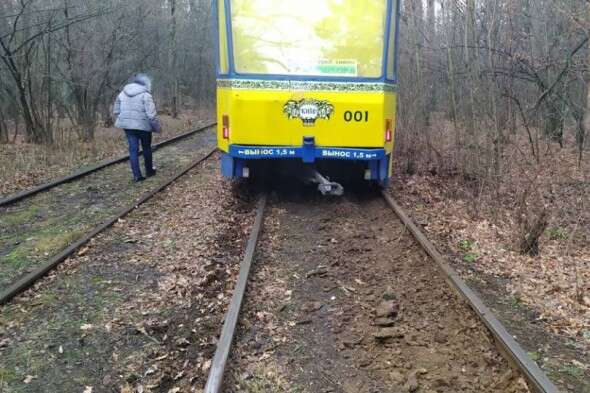 У Києві від метро «Почайна» до Пущі-Водиці запустили автобус