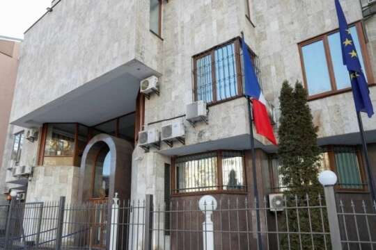 До Києва повернулося посольство Франції