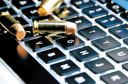 Наши социальные сети друзей и нейтралов пытаются превратить во врагов