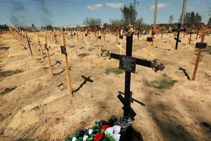 Понад 400 могил з’явилось на новому кладовищі в Сєвєродонецьку за час війни 