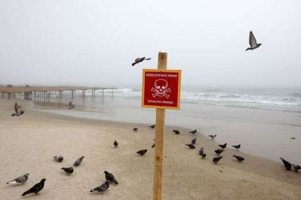 Спасатели предупреждают: одесские пляжи до сих пор заминированы
