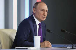 Президент Росії так і не зміг зрозуміти різницю між росіянами та українцями